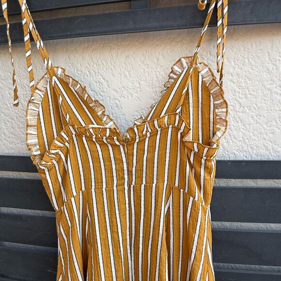 Fanco Button-Front Ruffle Trim Sundress w/Tie Straps in Mustard/White | Medium - Picture 4 of 8